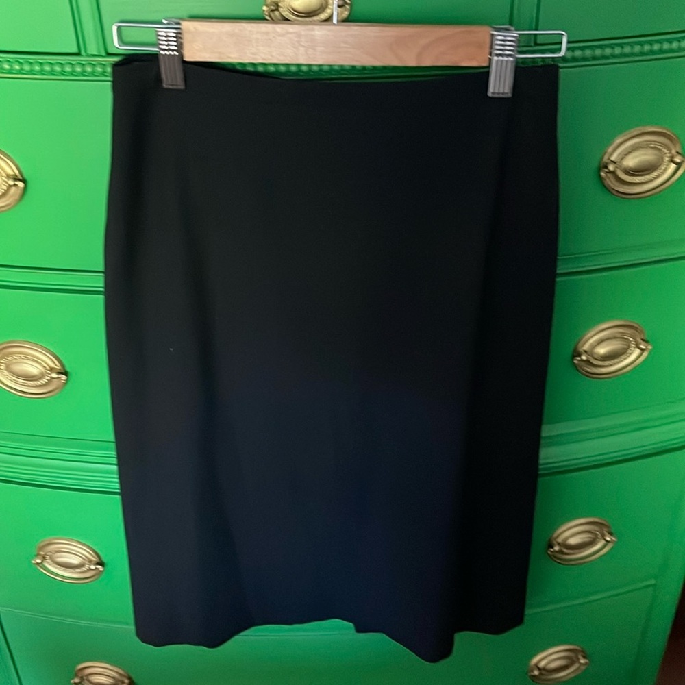 Banana sz 4 suit skirt